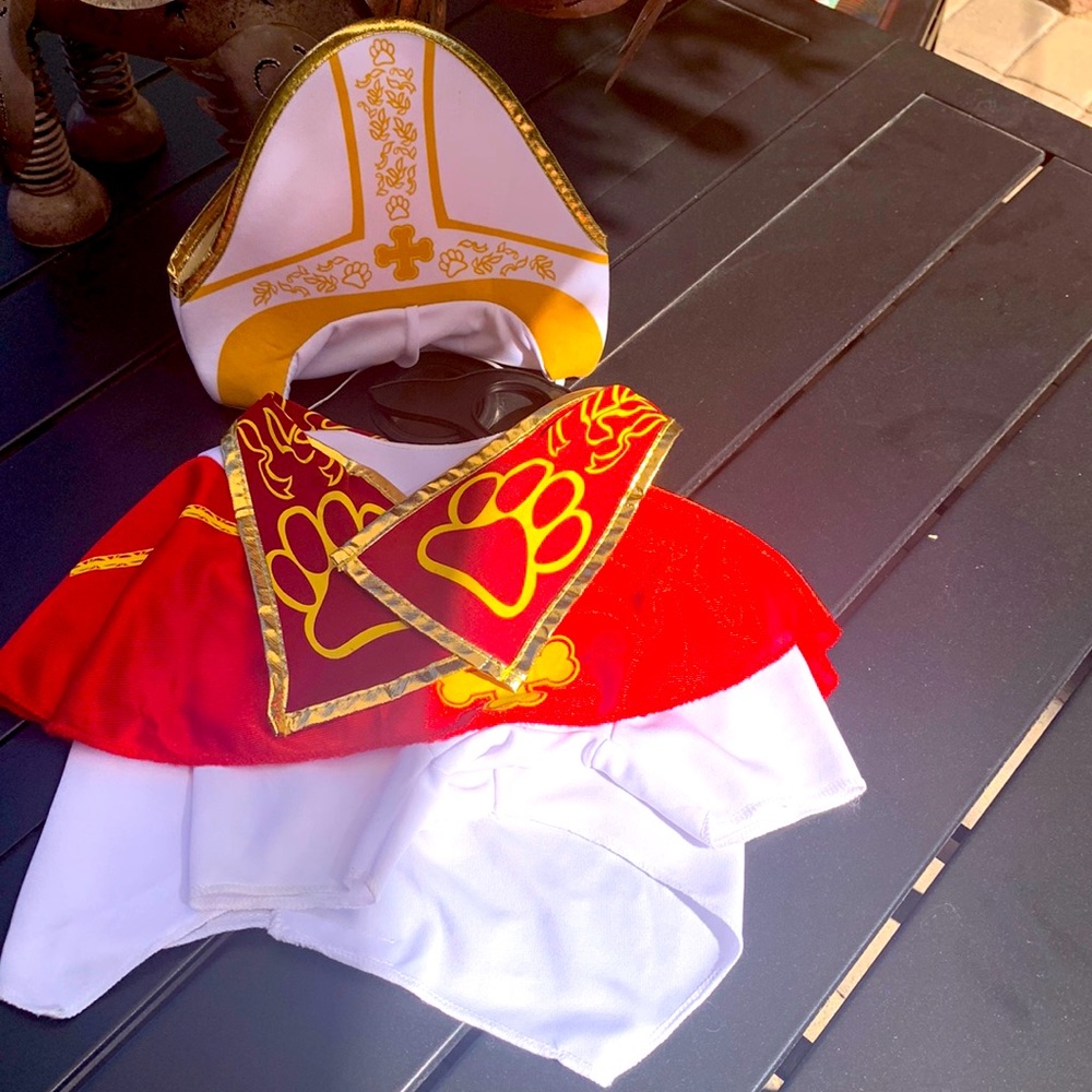 Holy Hound - The Pope Dog Costume